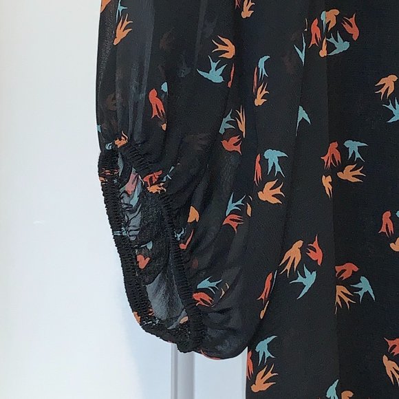 Gently Worn a.n.a Scooped Neck Semi Sheer Dark Blue Bird Print Blouse - Picture 2 of 8